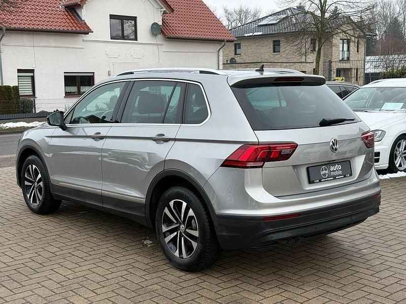 Gebraucht VW Tiguan 150 PS (110 kW) 2020 Silber SUV