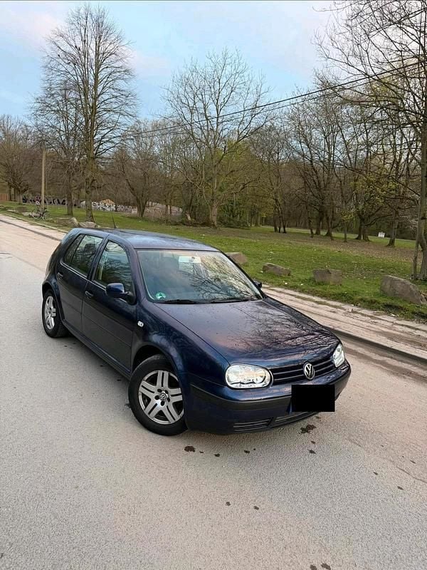 Gebraucht VW Golf IV 102 PS (75 kW) 2002 Blau Limousine