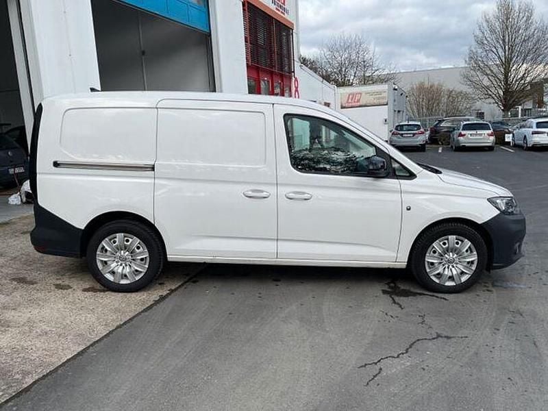 Usado VW Caddy Maxi 122 HP (89 kW) 2023 Branco Monovolume