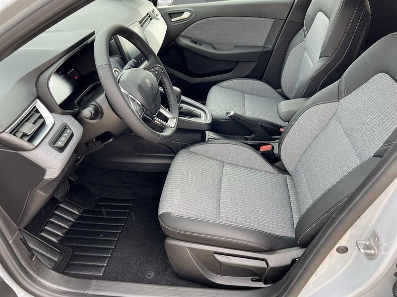 Neu Renault Clio V Techno 143 PS (105 kW) 2025 Rafalegrau Kleinwagen