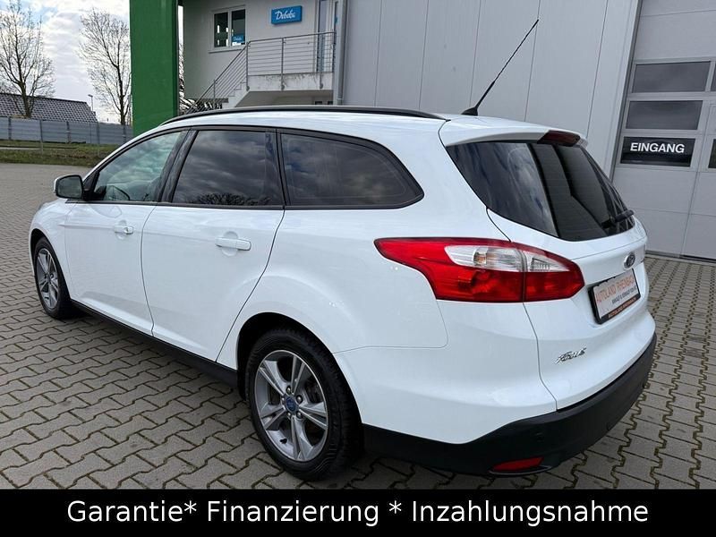 Gebraucht Ford Focus SYNC Edition 116 PS (85 kW) 2014 Weiß Kombi