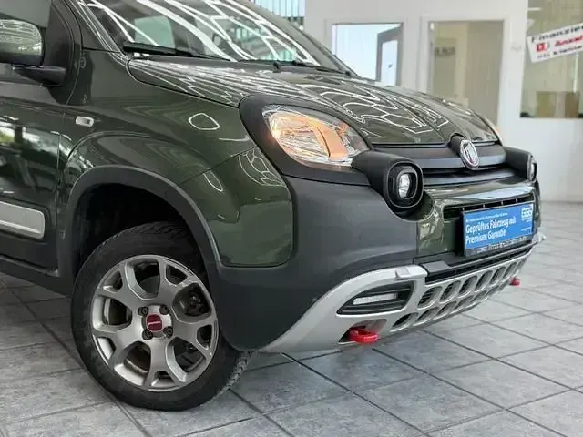 Gebraucht Fiat Panda Cross Cross 80 PS (58 kW) 2015 Grün Kleinwagen