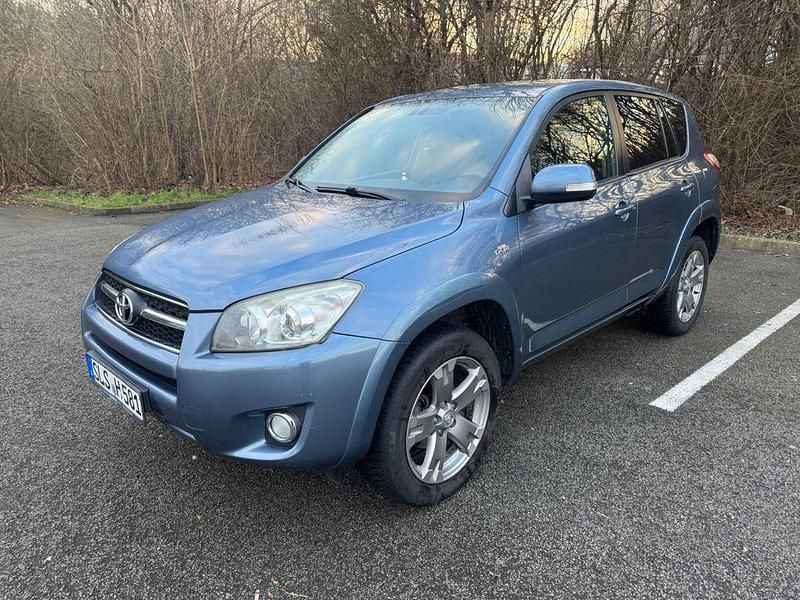 Blau Gebraucht 2009 Toyota RAV4 Executive SUV | 8.900 € (Fairer Preis) - Bild 1/4