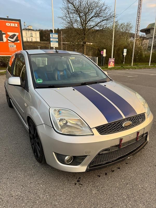 Gebraucht Ford Fiesta ST 150 PS (110 kW) 2005 Silber Kleinwagen