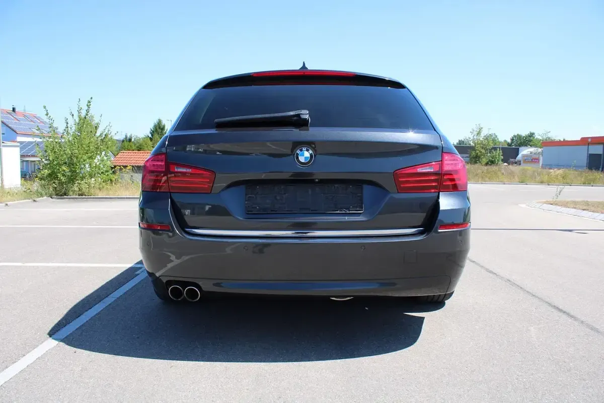 Gebraucht BMW 520 Luxury Line 190 PS (139 kW) 2015 Grau Kombi