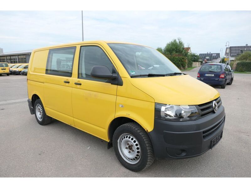 Gebraucht VW T5 84 PS (61 kW) 2013 Ginstergelb r1032 Van