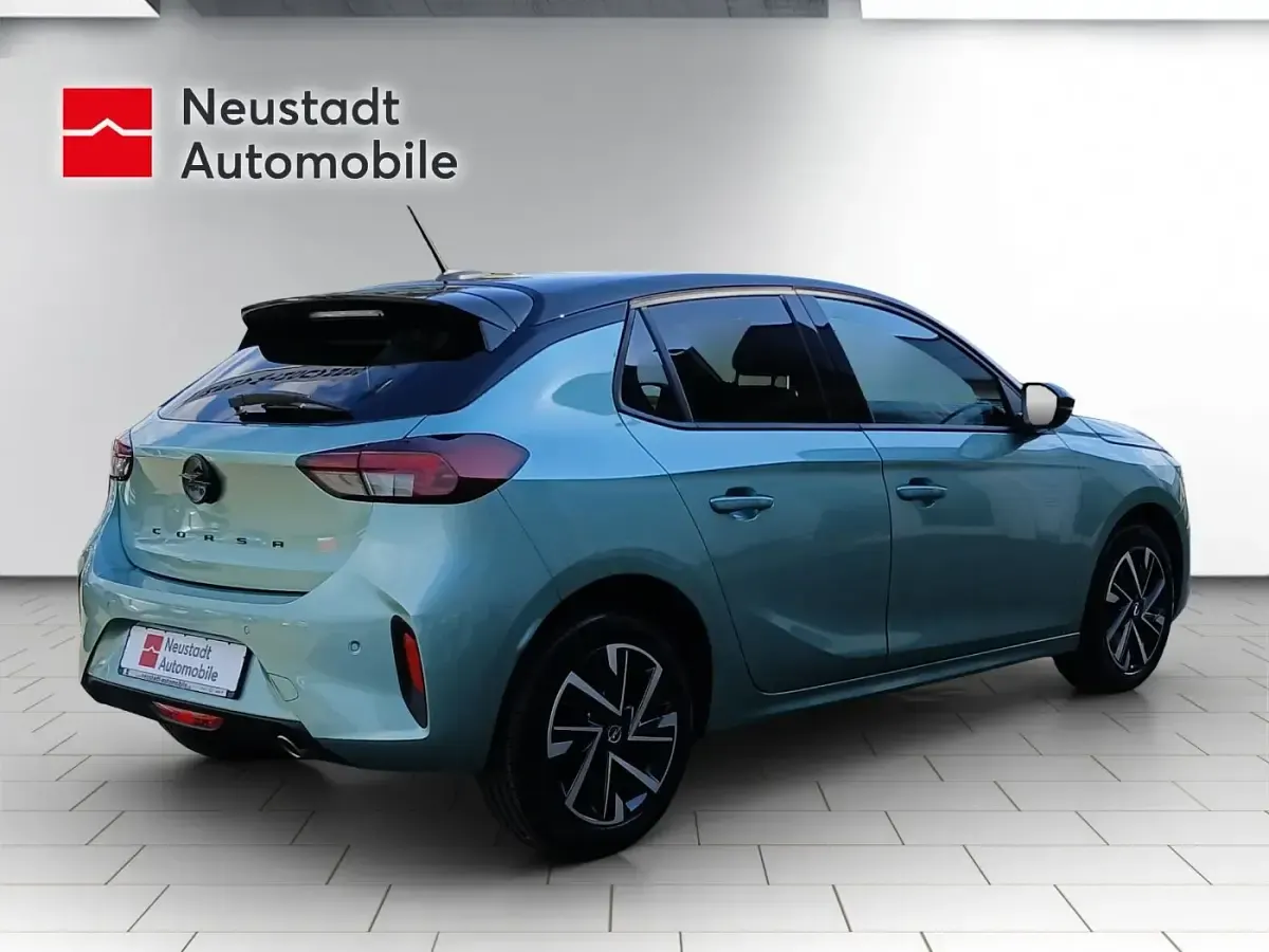 Używany Opel Corsa 101 KM (74 kW) 2026 Zielony Hatchback