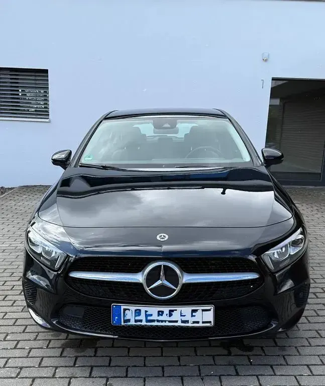 Gebraucht Mercedes A250 218 PS (160 kW) 2022 Schwarz Limousine