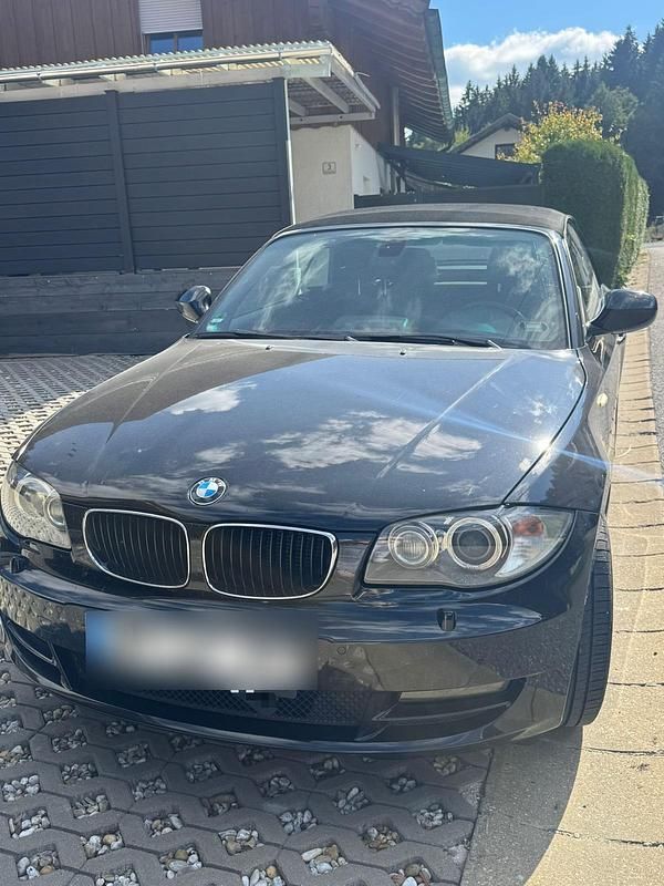 Schwarz Gebraucht 2010 BMW 120 Cabriolet Cabrio | 6.000 € (Fairer Preis) - Bild 1/4
