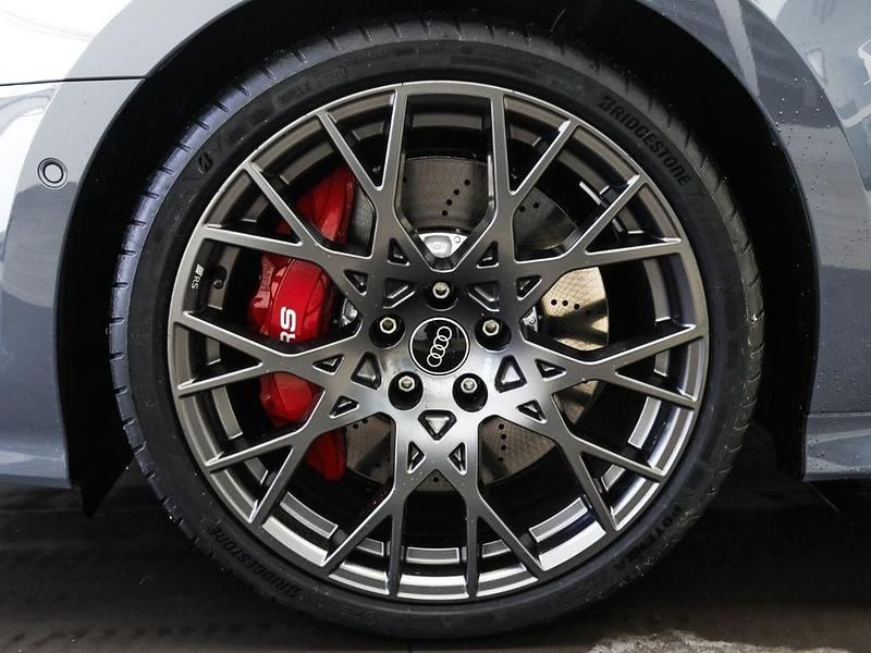 Gebraucht Audi RS3 Ambiente 400 PS (294 kW) 2025 Grau Limousine