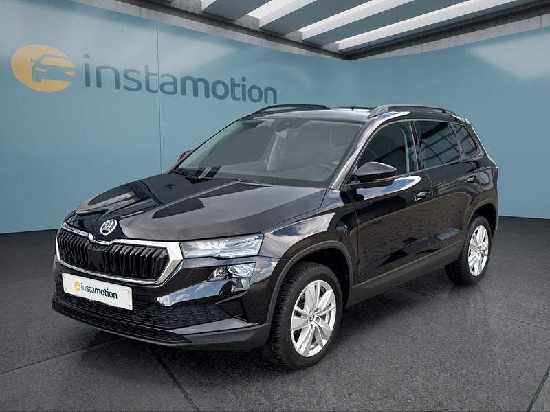 Schwarz Gebraucht 2024 Skoda Karoq SUV | 30.749 € (Fairer Preis) - Bild 1/4