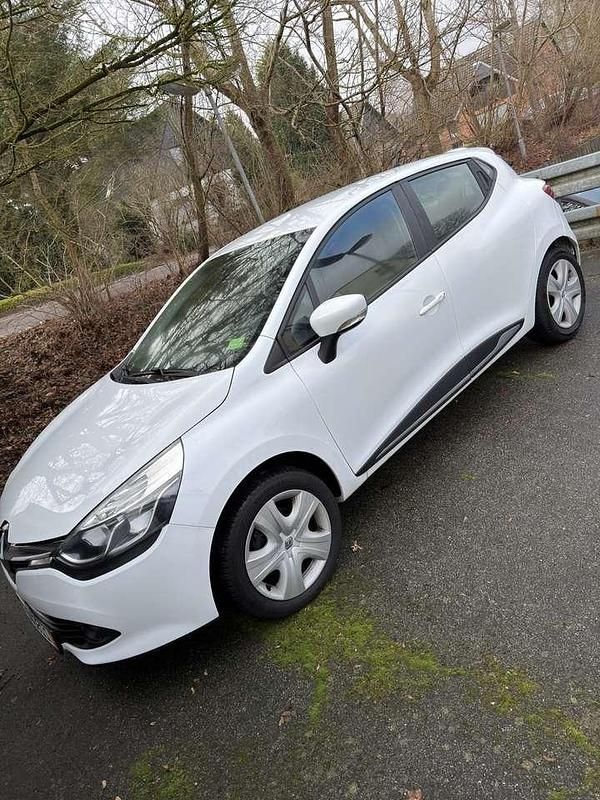 Gebraucht Renault Clio IV Dynamique 90 PS (66 kW) 2015 Kleinwagen