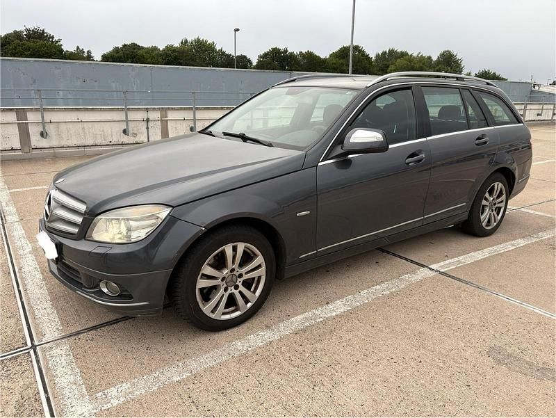 Grau Gebraucht 2008 Mercedes C220 Kombi | 3.000 € (Guter Preis) - Bild 1/4