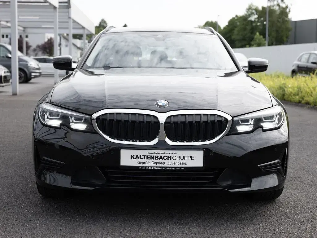 Gebraucht BMW 320 Advantage 190 PS (139 kW) 2020 Schwarz Kombi