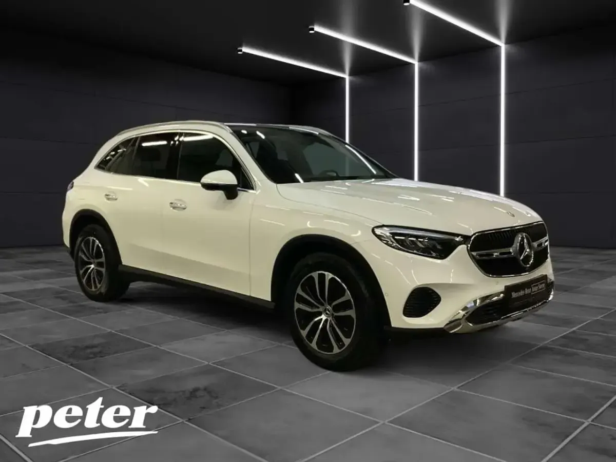 Gebraucht Mercedes GLC220 Advanced 197 PS (144 kW) 2024 Unilack polarweiß SUV
