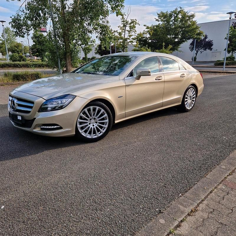 Gold Gebraucht 2011 Mercedes CLS350 Limousine | 14.150 € (Guter Preis) - Bild 1/4
