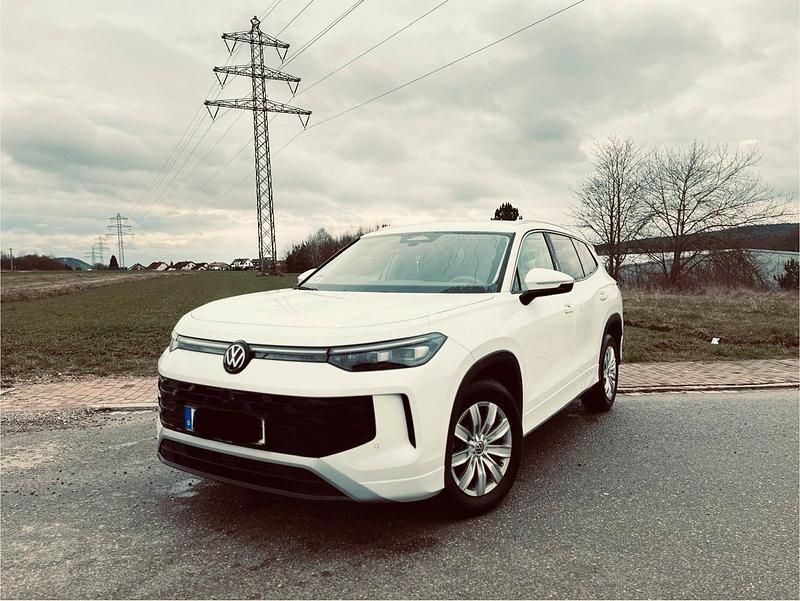 Gebraucht VW Tayron Life 150 PS (110 kW) 2025 Weiß SUV