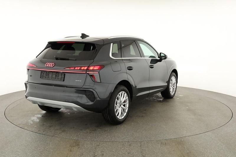Ny Audi Q3 Ambiente 255 HK (187 kW) 2026 Grå SUV