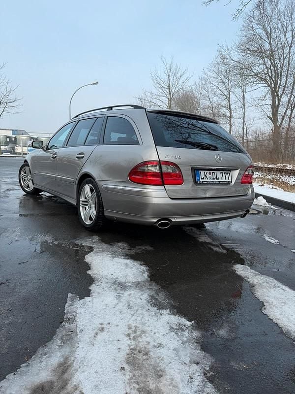 Gebraucht Mercedes E280 231 PS (169 kW) 2007 Beige Kombi