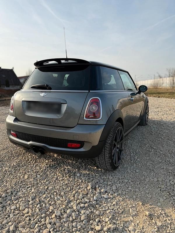 Gebraucht Mini John Cooper Works 210 PS (154 kW) 2008 Grau Kleinwagen