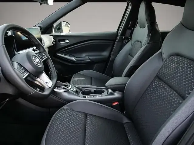 Neu Nissan Juke N-Connecta 143 PS (105 kW) 2026 Manufacturer SUV