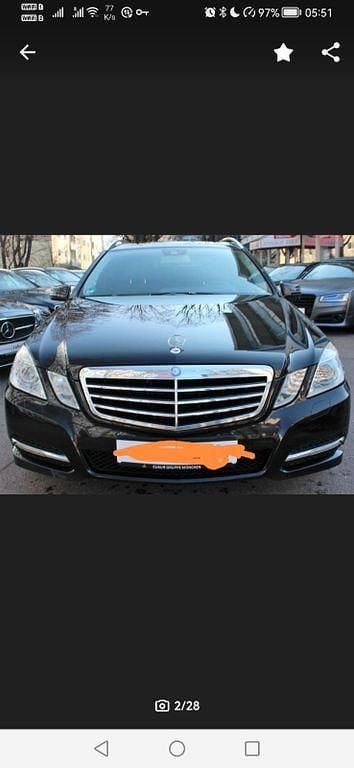Gebraucht Mercedes E220 Avantgarde 170 PS (125 kW) 2011 Schwarz Kombi