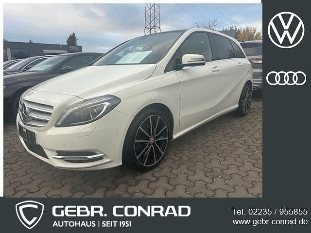 Weiß Gebraucht 2013 Mercedes B220 Van / Kleinbus | 14.789 € (Fairer Preis) - Bild 1/4