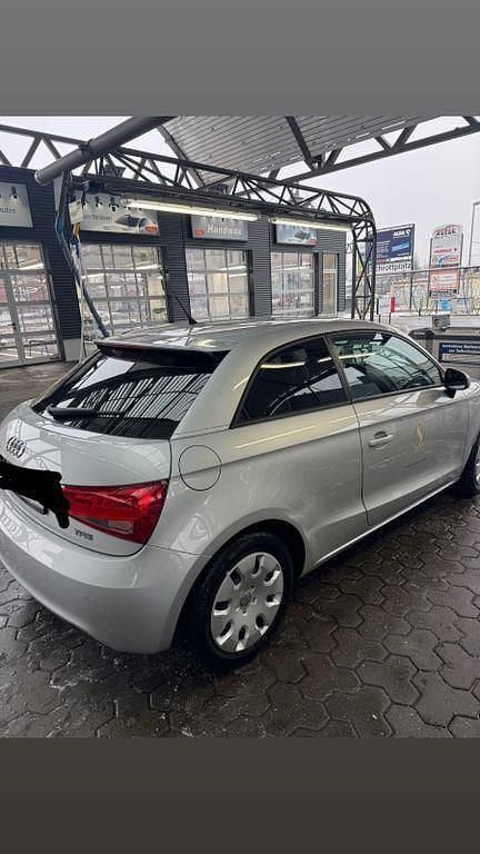 Gebraucht Audi A1 S-Line 122 PS (89 kW) 2010 Silber Kleinwagen