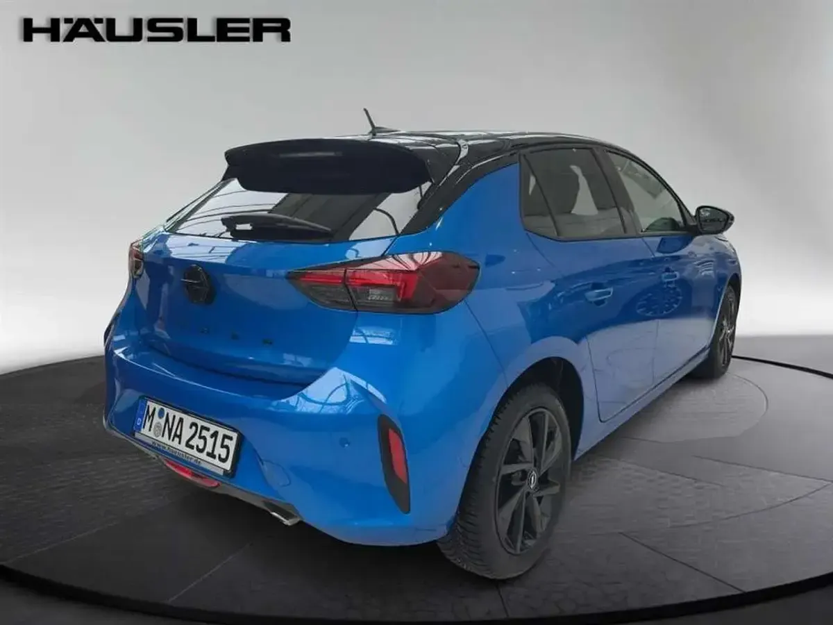 Używany Opel Corsa 131 KM (96 kW) 2025 Niebieski Hatchback