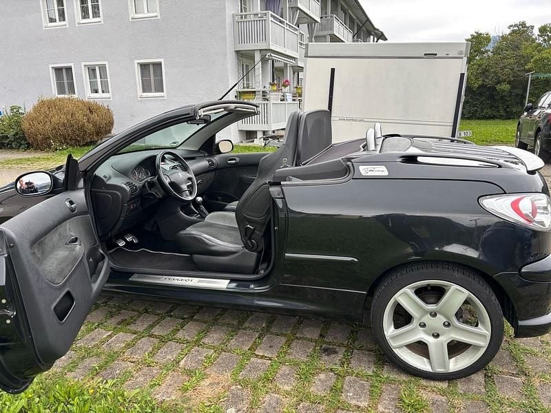Schwarz Gebraucht 2006 Peugeot 206 CC Cabrio | 3.500 € - Bild 1/4