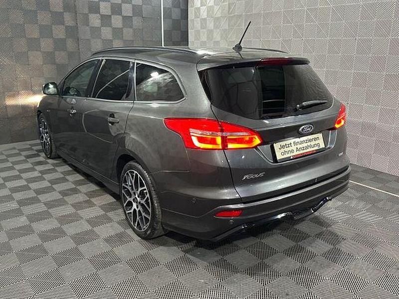 Gebraucht Ford Focus ST-Line 125 PS (91 kW) 2018 Grau Kombi
