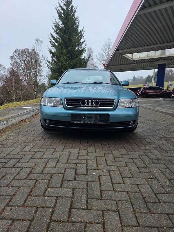 Gebraucht Audi A4 Ambition 101 PS (74 kW) 1999 Grün Limousine