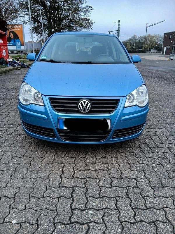 Gebraucht VW Polo 70 PS (51 kW) 2005 Blau Kleinwagen