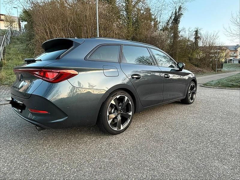 Usata Cupra Leon 245 CV (180 kW) 2023 Grigio Station wagon