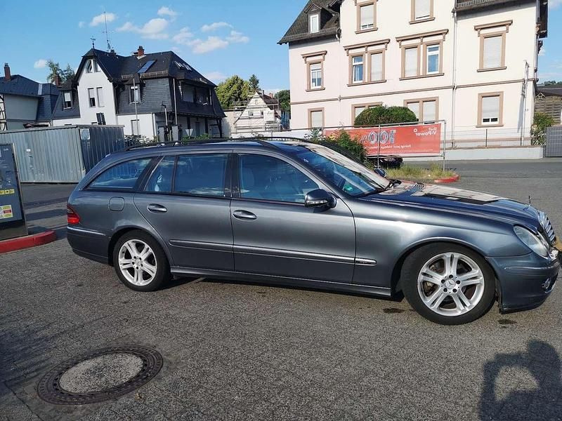 Gebraucht Mercedes E320 Avantgarde 224 PS (164 kW) 2006 Kombi