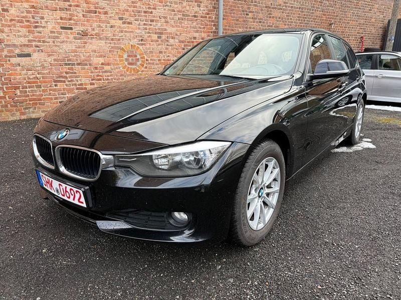 Gebraucht BMW 316 116 PS (85 kW) 2014 Schwarz Kombi