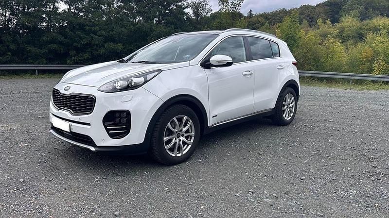 Weiß Gebraucht 2016 Kia Sportage GT-Line SUV | 16.999 € (Fairer Preis) - Bild 1/4
