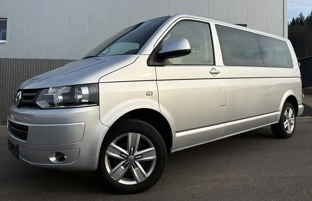 Second-hand VW Caravelle 140 CP (102 kW) 2012 Argintiu Van