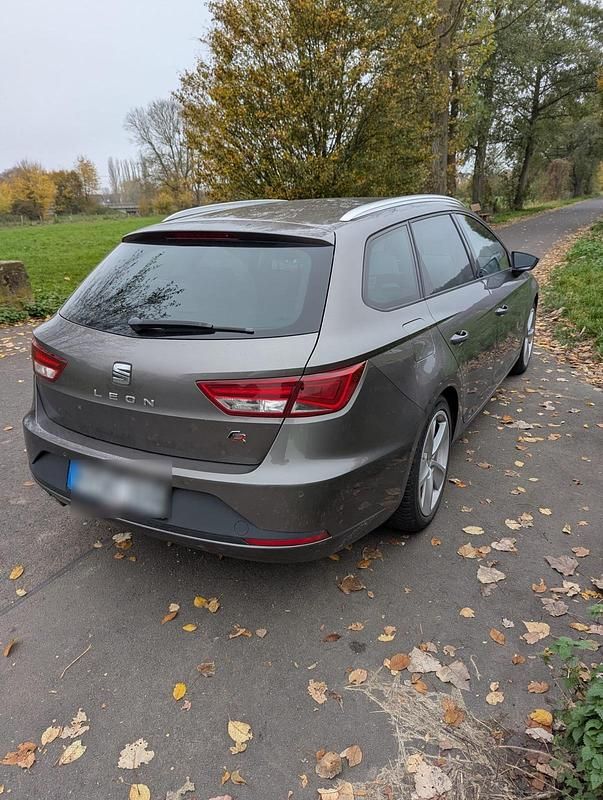 Gebraucht Seat Leon 150 PS (110 kW) 2015 Silber Kombi