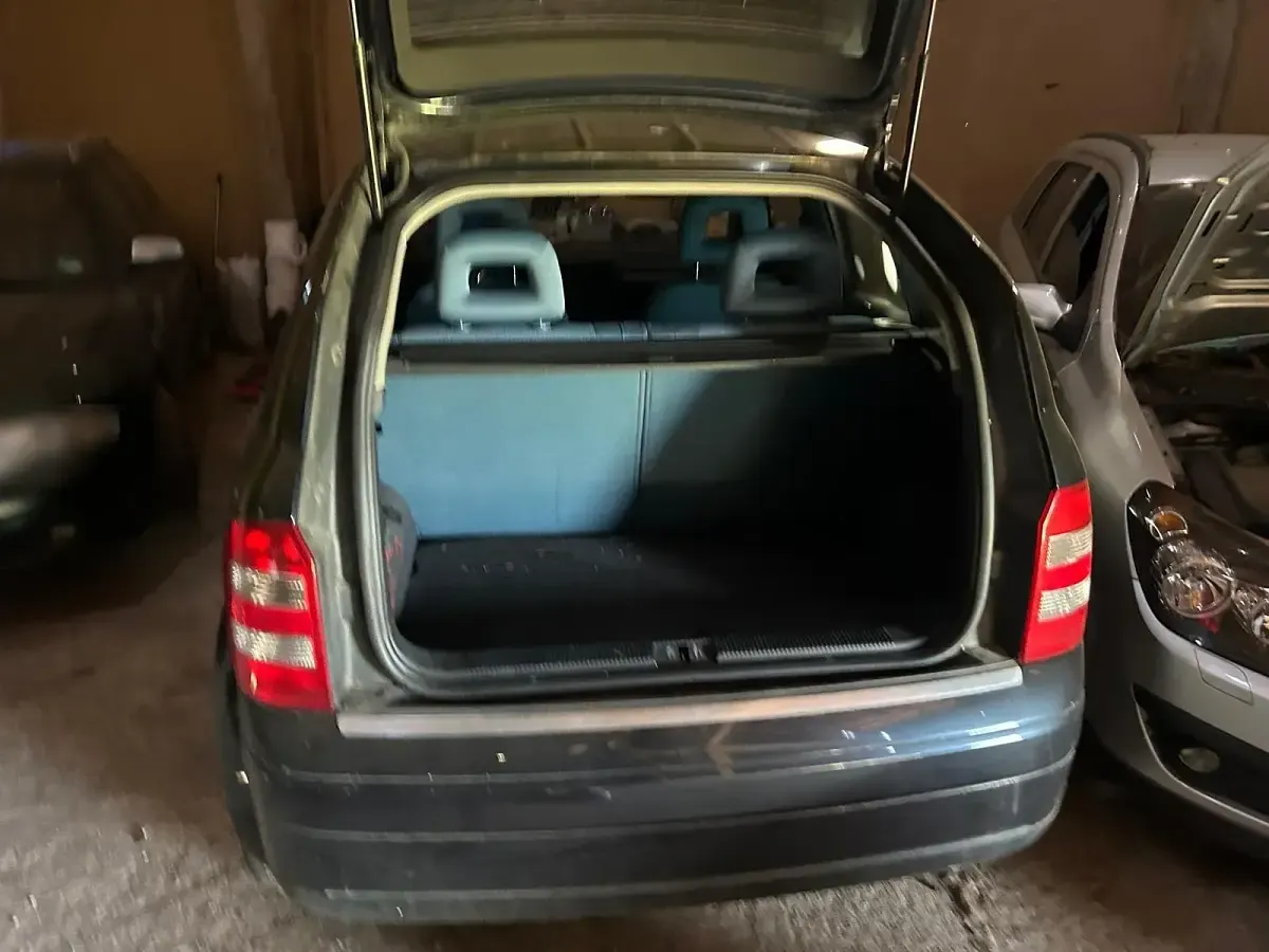 Gebraucht Audi A2 75 PS (55 kW) 2003 Blau Kleinwagen