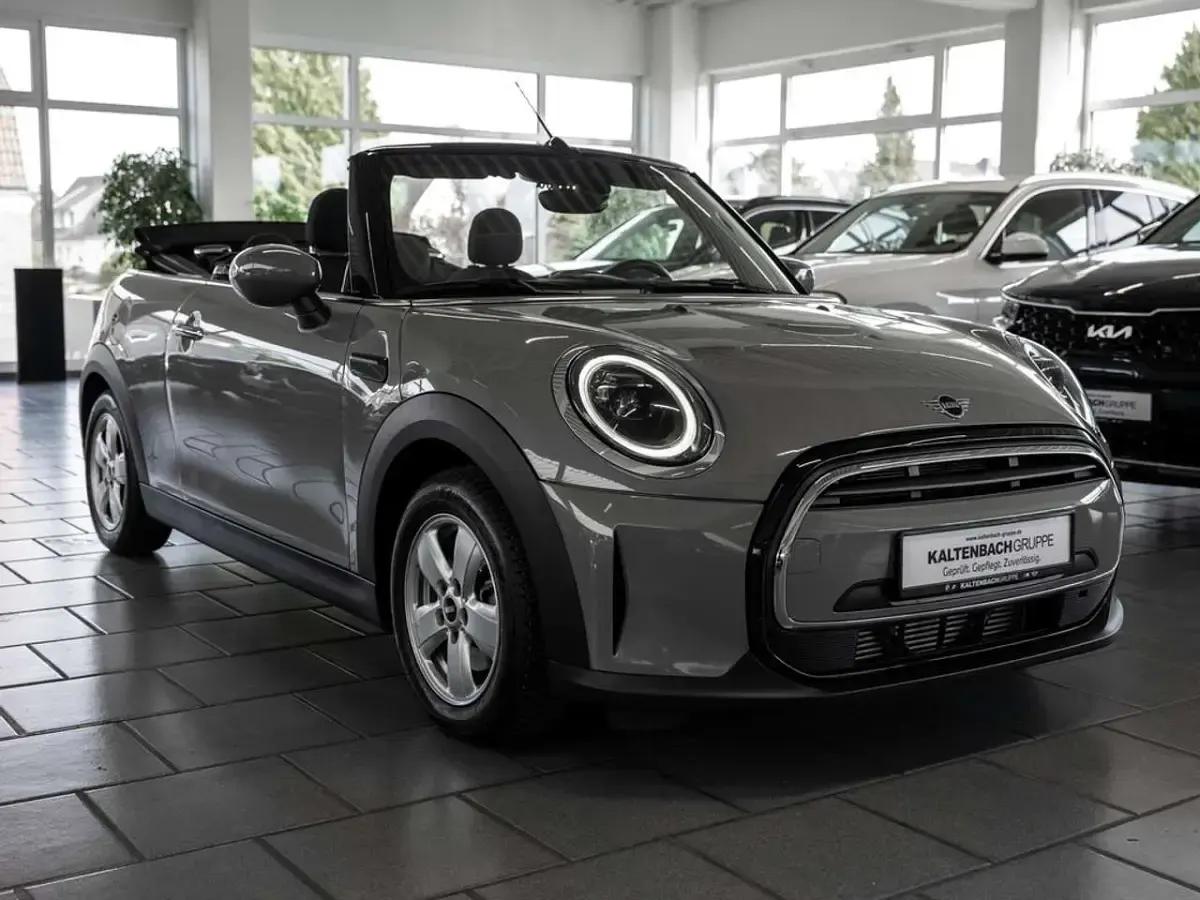 Gebraucht Mini Cooper Cabriolet Essential 136 PS (100 kW) 2021 Grau Cabrio