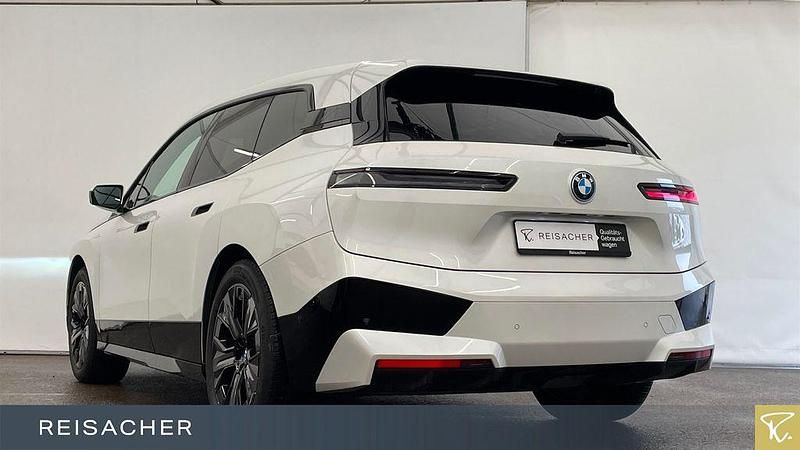Gebraucht BMW iX Performance 239 kW (326 PS) 2023 Weiß SUV
