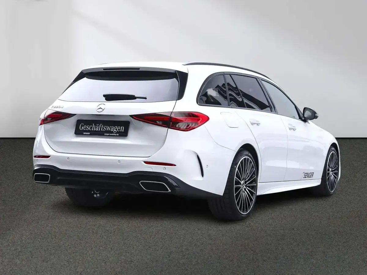 Gebraucht Mercedes C220 AMG 197 PS (144 kW) 2026 Weiß Kombi