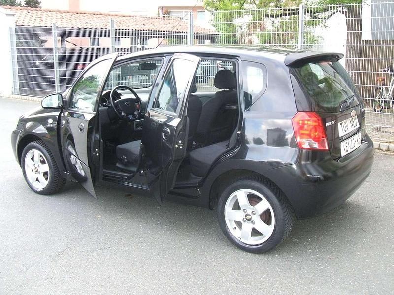 Gebraucht Chevrolet Kalos 94 PS (69 kW) 2008 Schwarz Kleinwagen