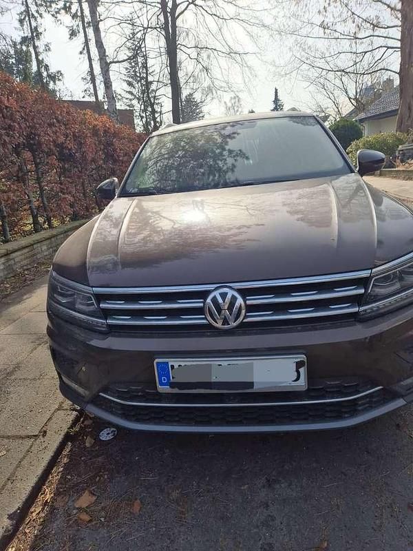Gebraucht VW Tiguan Sound 190 PS (139 kW) 2017 Braun SUV
