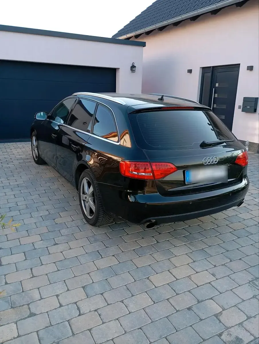 Gebraucht Audi A4 179 PS (131 kW) 2010 Schwarz Kombi