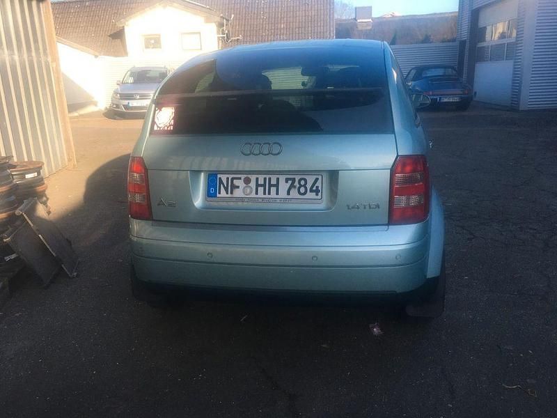 Gebraucht Audi A2 Design 75 PS (55 kW) 2002 Grün Kleinwagen