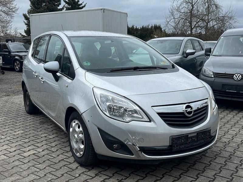 Gebraucht Opel Meriva 120 PS (88 kW) 2010 Silber Van / Kleinbus