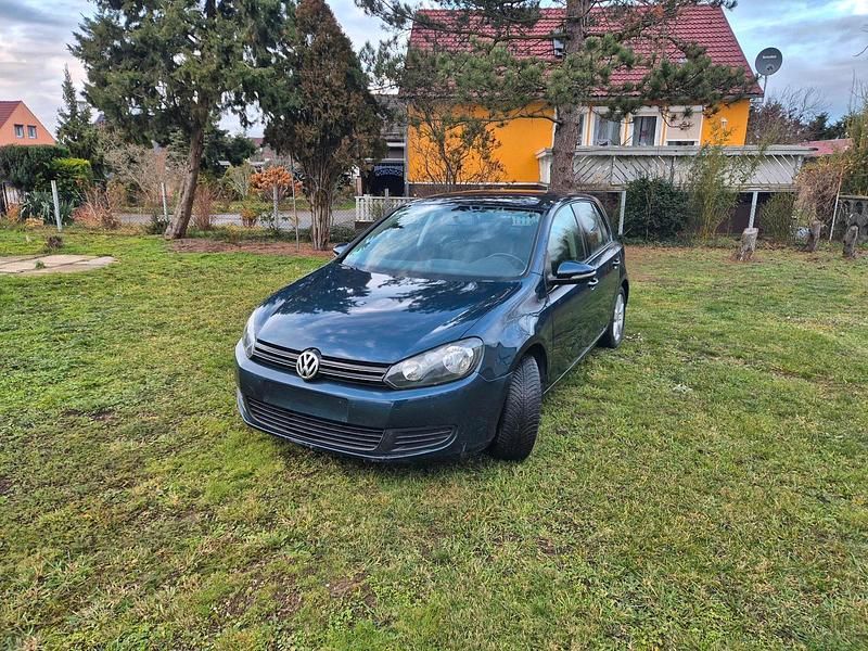 Blau Gebraucht 2011 VW Golf VI Kleinwagen | 4.250 € (Superpreis) - Bild 1/4