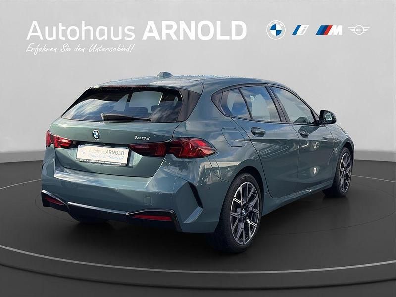 Gebraucht BMW 120 Efficient Dynamics 163 PS (119 kW) 2024 Cape york grün Kleinwagen